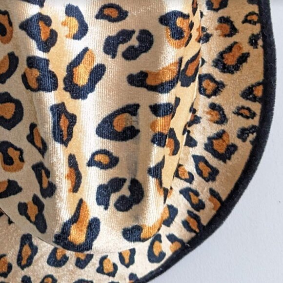 Fuzzy Leopard Print Cowboy Hat with string - Picture 4 of 4